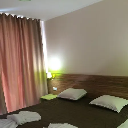Sun Rise Studio Апартамент *